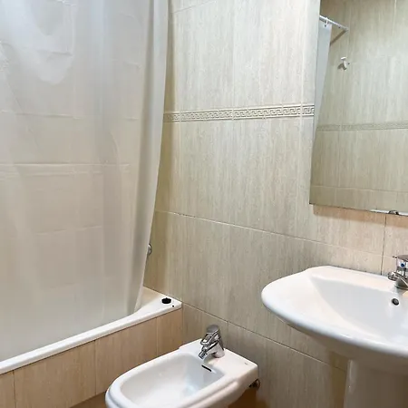 Estudio En Velazquez Moreno 40 1ºb Апартаменты Виго