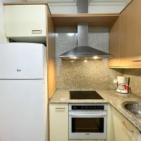 Estudio En Velazquez Moreno 40 1ºb Апартаменты *