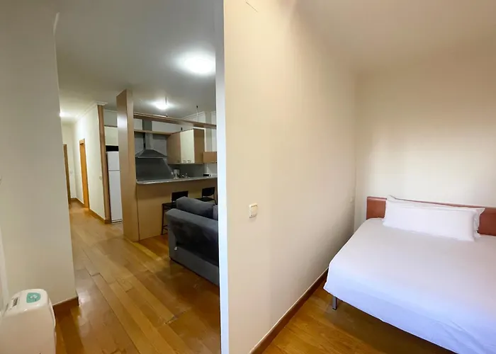 Estudio En Velazquez Moreno 40 1ºb * Vigo